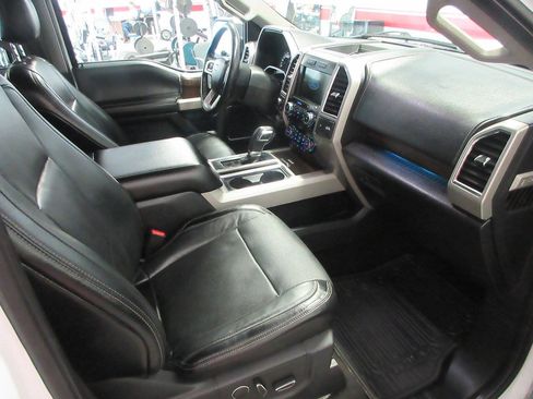 Used 2017 Ford F150 Lariat image 8