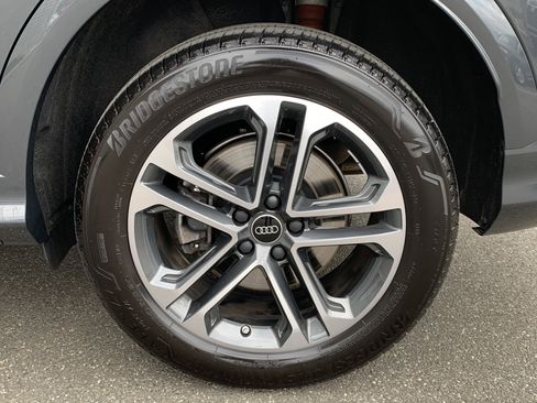 Certified 2025 Audi Q5 Premium w/ Convenience Package AWD/4WD image 19