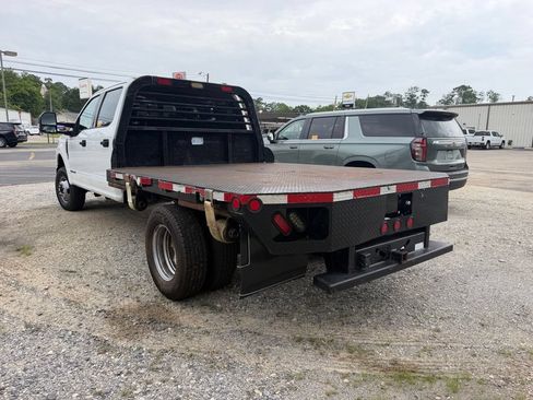 Used 2020 Ford F350 XLT AWD/4WD image 3