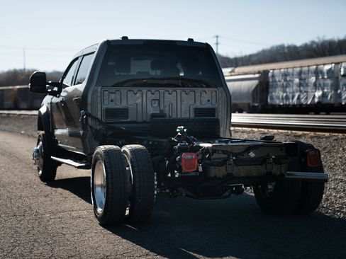 New 2026 Ford F550 F-550 Lariat image 5