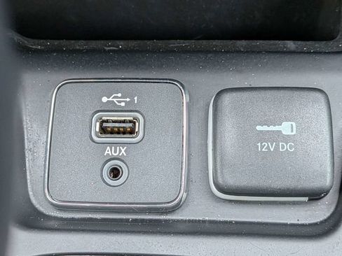 Used 2021 Jeep Cherokee Latitude Lux 80th Anniv w/ Quick Order Package 26U 80TH AWD/4WD image 25