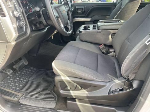 Used 2018 Chevrolet Silverado 1500 LT w/ All Star Edition AWD/4WD image 9