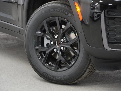 New 2026 Jeep Grand Cherokee Altitude AWD/4WD image 4