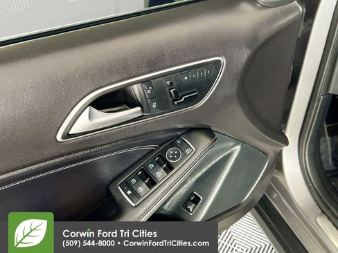 Used 2016 Mercedes-Benz GLA 250 4MATIC image 12