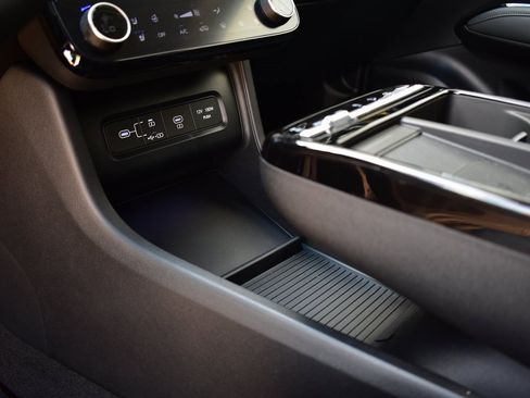 New 2025 Hyundai Tucson Limited image 51