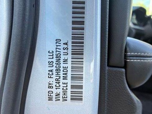 Used 2022 Jeep Grand Cherokee Limited AWD/4WD image 23