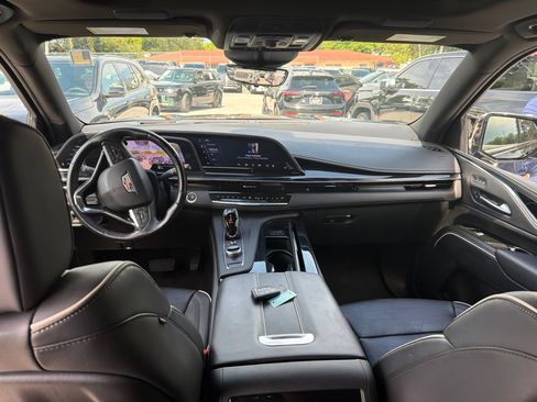 Used 2024 Cadillac Escalade ESV Sport w/ LPO, Floor Liner Package RWD image 28