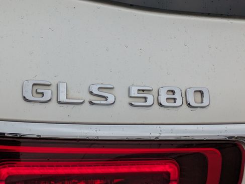 Used 2021 Mercedes-Benz GLS 580 4MATIC image 32