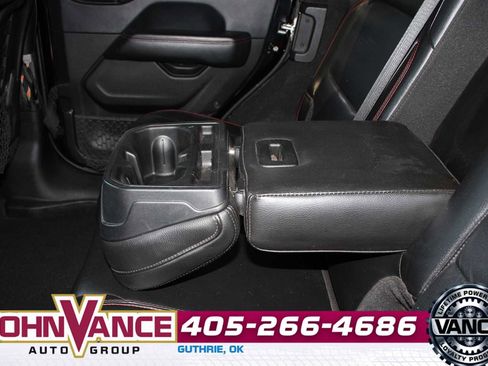 Used 2018 Jeep Wrangler Unlimited Rubicon image 26