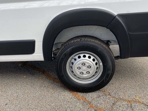 Used 2025 RAM ProMaster 3500 w/ Convenience Group image 25