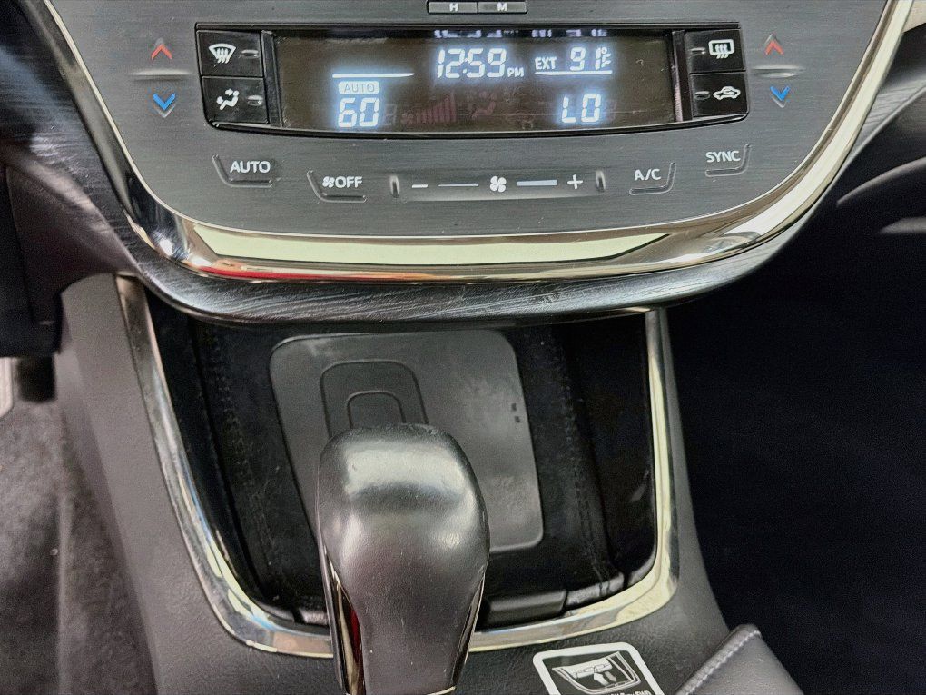 Used 2016 Toyota Avalon Touring FWD image 19