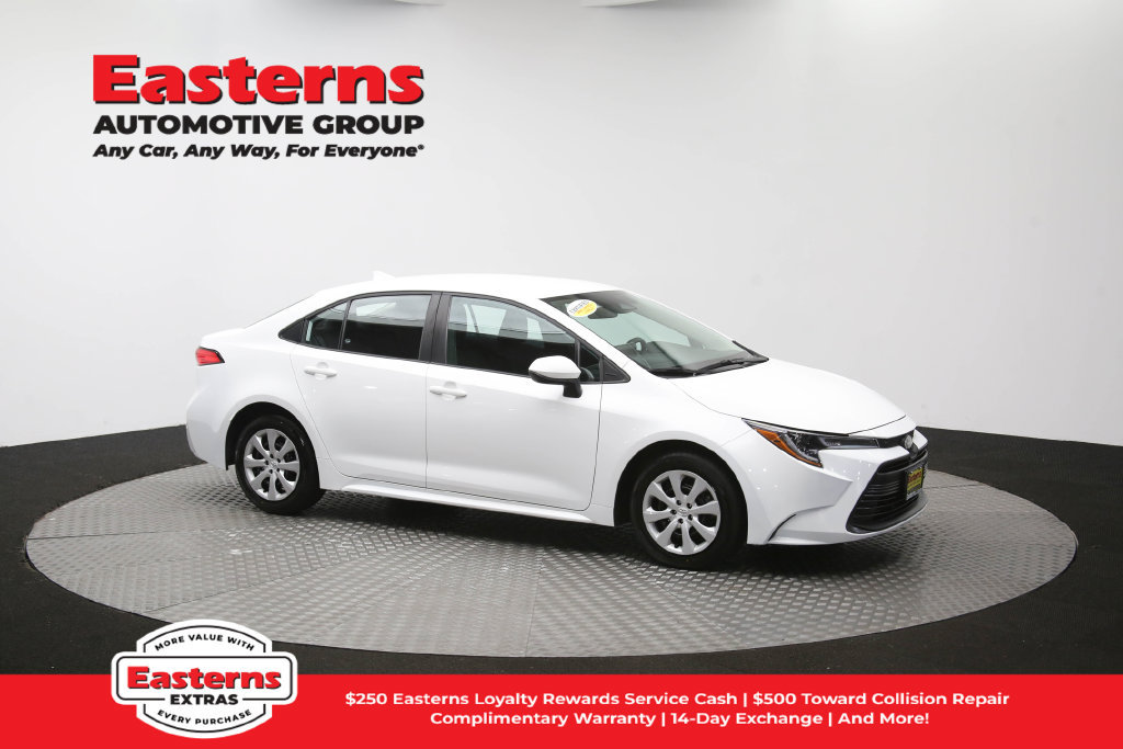 Used 2024 Toyota Corolla LE FWD image 47