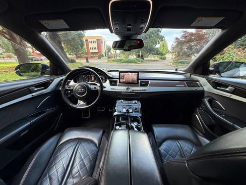 Used 2017 Audi S8 Plus AWD/4WD image 7
