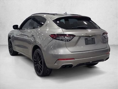 Used 2022 Maserati Levante GT AWD/4WD image 8