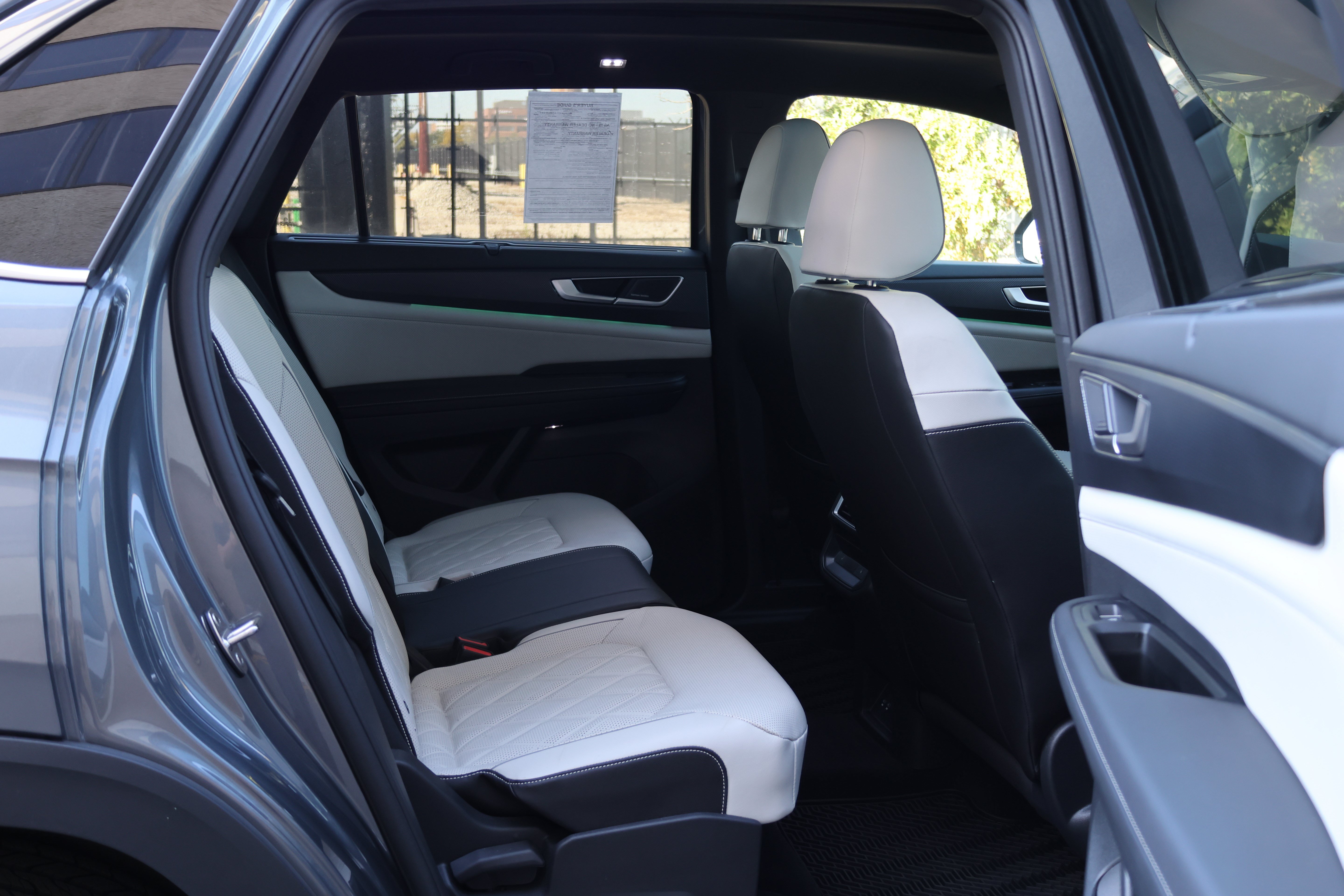 Used 2025 Volkswagen Atlas Cross Sport SEL Premium R-Line AWD/4WD image 20