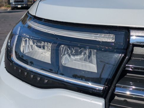 New 2026 Ford Explorer Active w/ Active Comfort Package image 12