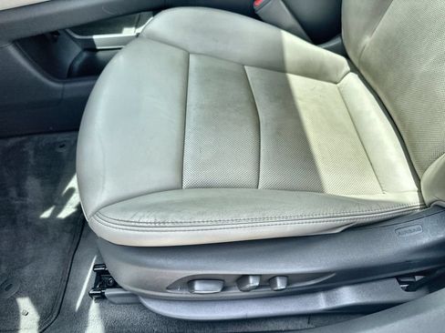 Used 2021 Cadillac XT6 Premium Luxury FWD image 25