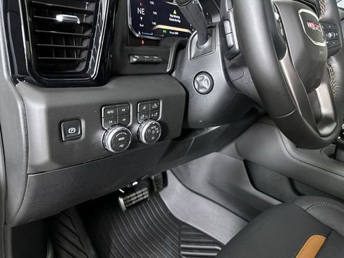 New 2026 GMC Sierra 1500 AT4 w/ AT4 Premium Package AWD/4WD image 19
