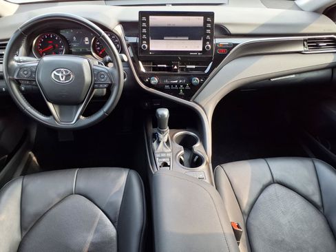 Used 2023 Toyota Camry XSE FWD image 4