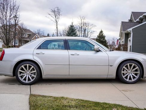 Used 2006 Chrysler 300 SRT8 w/ SRT Option Group II image 9