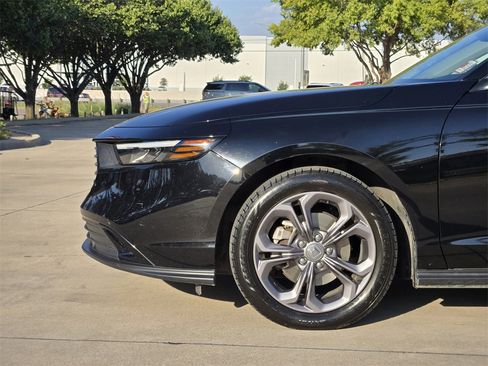 Used 2023 Honda Accord EX image 14