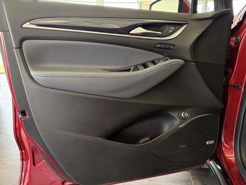 Used 2024 Buick Enclave Premium image 30