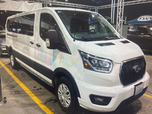 Used 2023 Ford Transit 350 XLT image 4