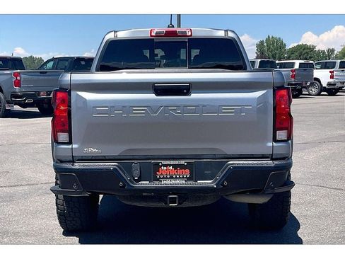 Used 2023 Chevrolet Colorado Trail Boss w/ Technology Package AWD/4WD image 4