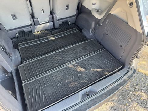 Used 2021 Toyota Sienna XLE image 24