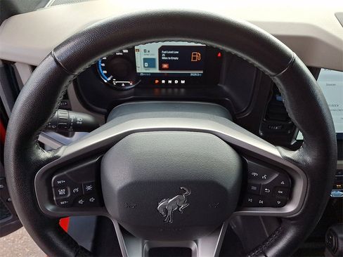 Certified 2021 Ford Bronco Wildtrak image 19