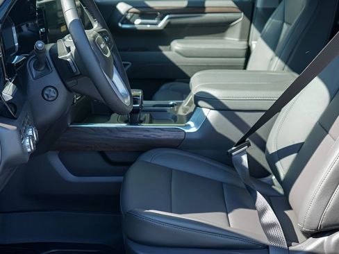 New 2026 GMC Sierra 1500 SLT AWD/4WD image 10