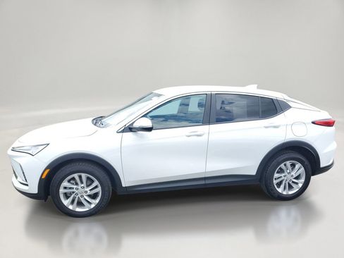 Used 2025 Buick Envista Sport Touring FWD image 4