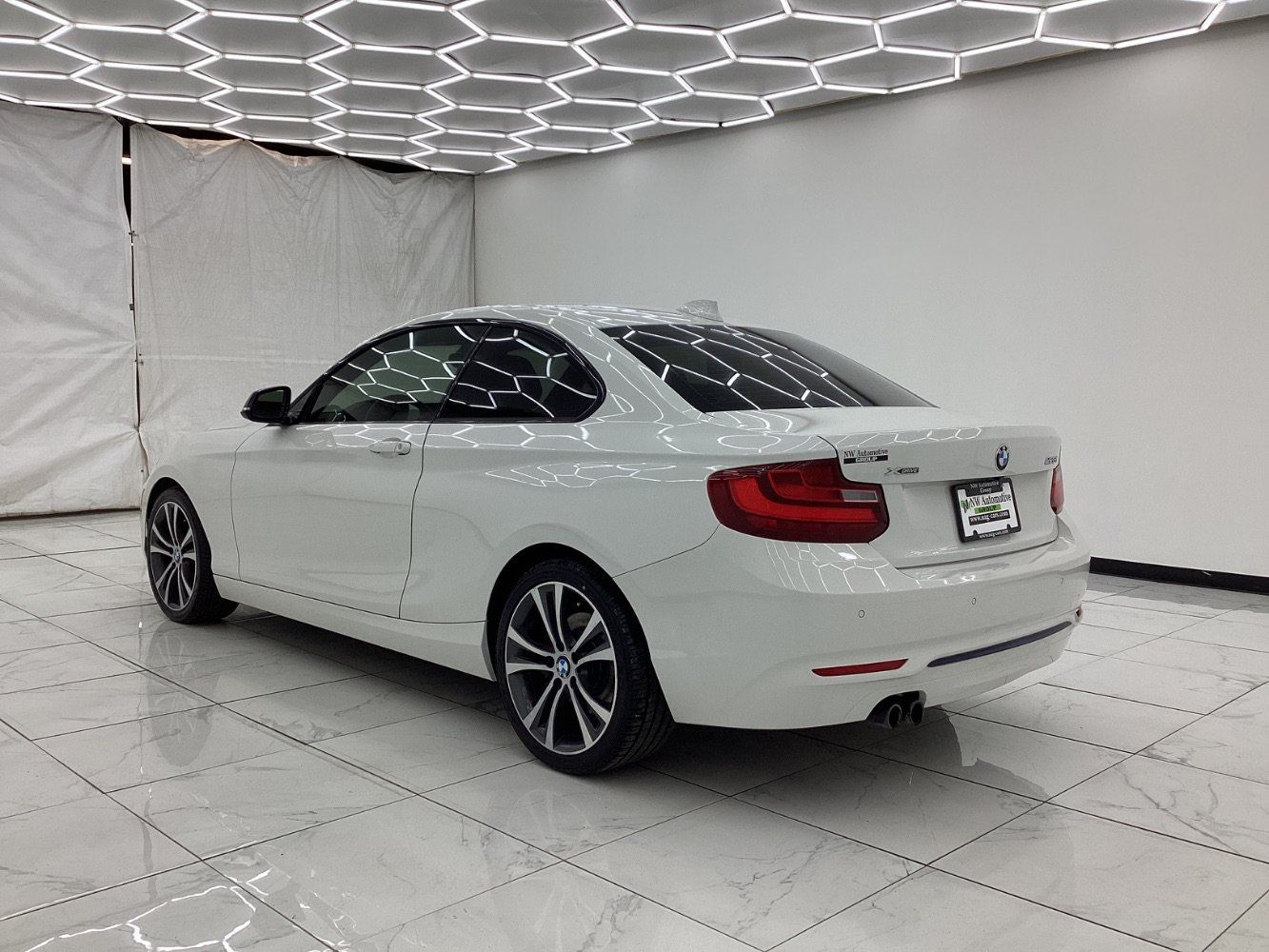 Used 2015 BMW 228i xDrive Coupe AWD/4WD image 12