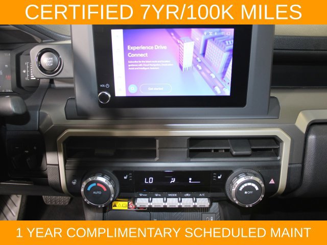 Used 2024 Toyota Tacoma SR5 AWD/4WD image 22