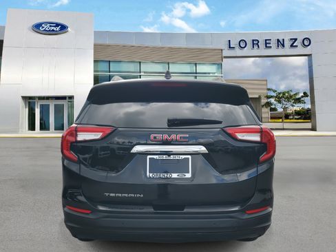 Used 2022 GMC Terrain SLE w/ Driver Convenience Package image 6