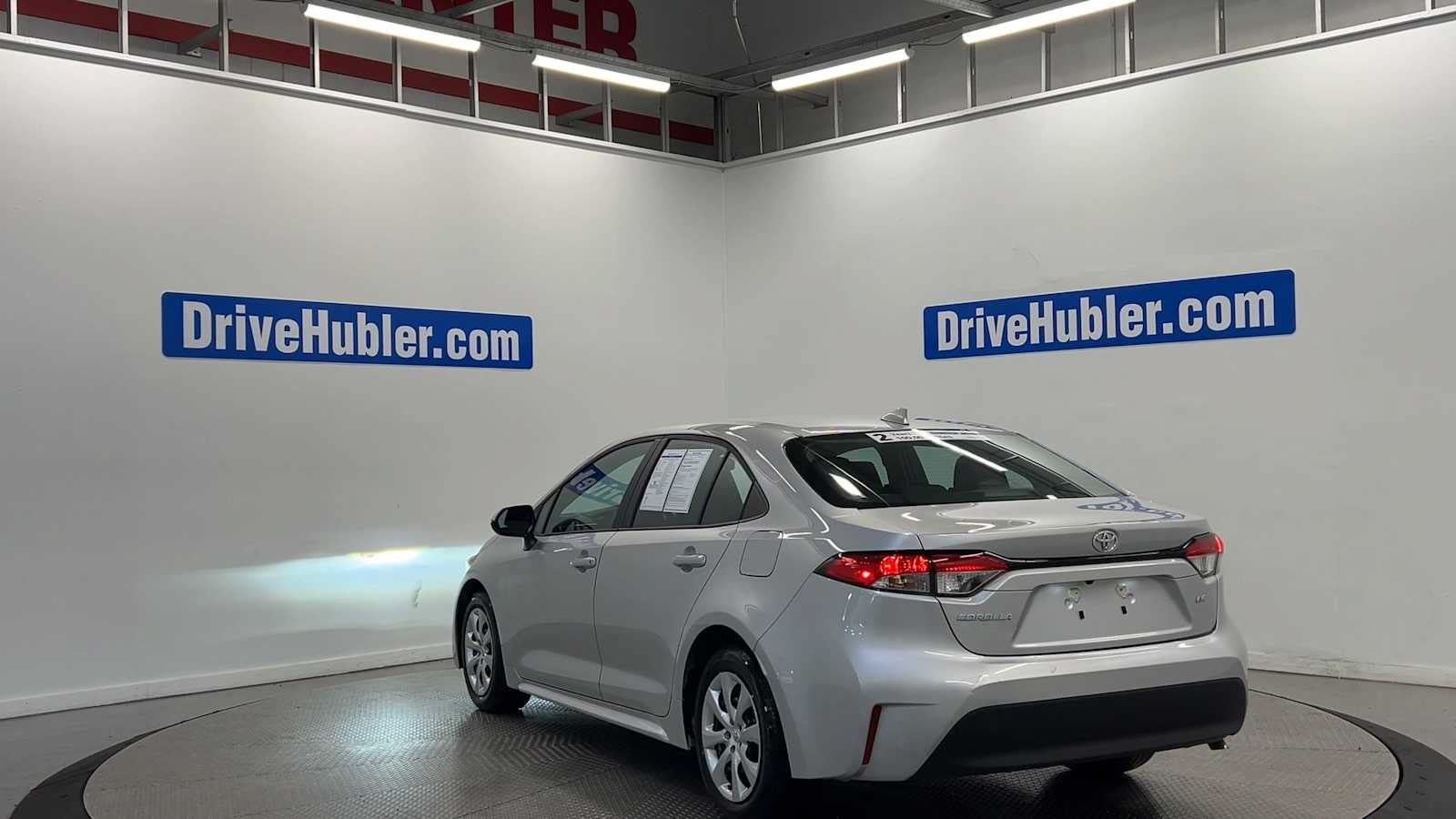 Used 2026 Toyota Corolla LE FWD image 7