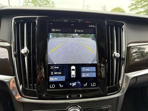 Used 2018 Volvo S90 T5 Momentum w/ Convenience Package AWD/4WD image 11