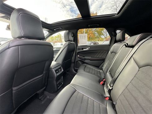 Certified 2024 Ford Edge ST-Line image 18