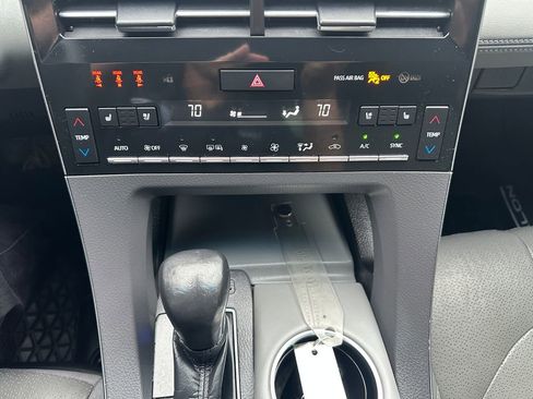Used 2020 Toyota Avalon Limited w/ Advanced Safety Package FWD image 17