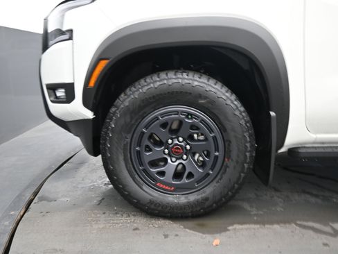 New 2026 Nissan Frontier Pro-X RWD image 9