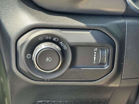 Used 2023 Jeep Wrangler Unlimited Sport w/ Sun And Sound Package AWD/4WD image 18