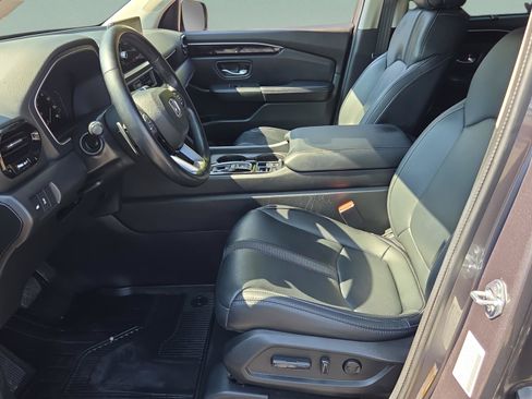 Used 2024 Honda Pilot EX-L image 9