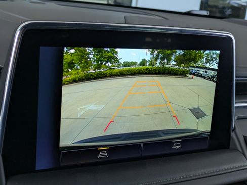 Used 2024 Chevrolet Tahoe LT RWD image 23