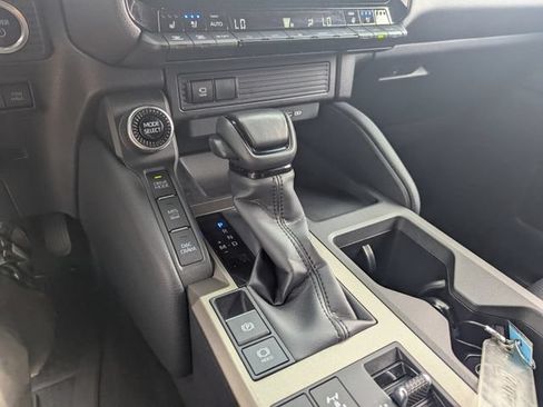 Used 2025 Toyota Land Cruiser AWD/4WD image 31