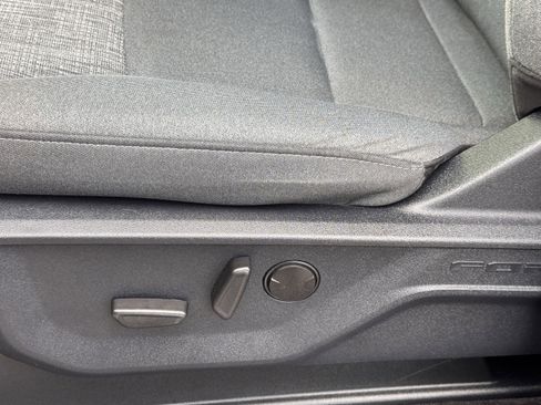 Used 2022 Ford F150 XLT w/ Equipment Group 302A High image 12