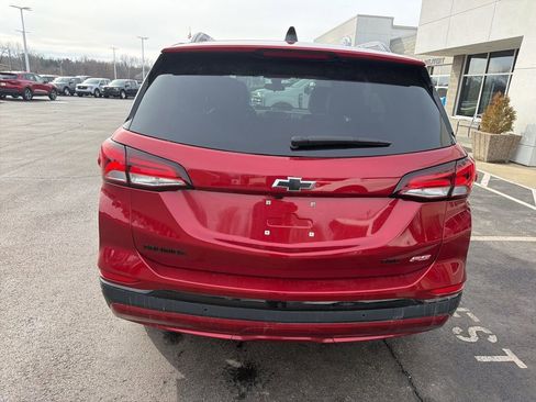 Used 2024 Chevrolet Equinox RS image 3