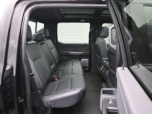 Used 2022 Ford F150 Lariat w/ Equipment Group 502A High image 11