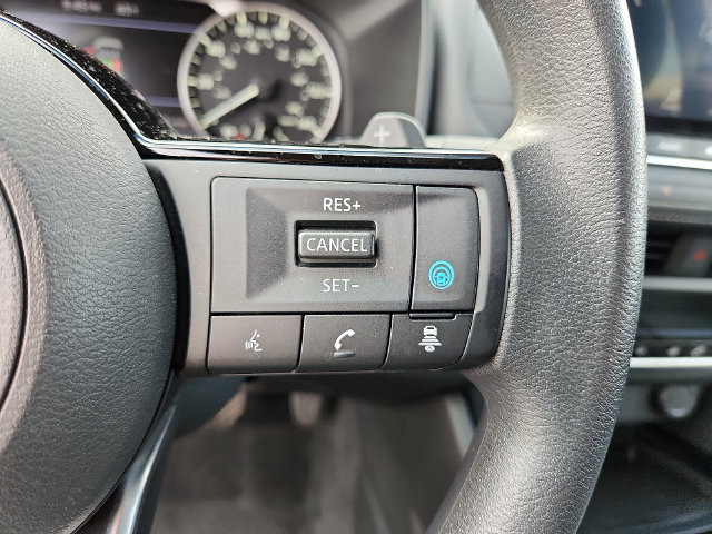 Used 2023 Nissan Rogue SV AWD/4WD image 22