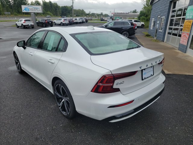 Used 2024 Volvo S60 B5 Core AWD/4WD image 3