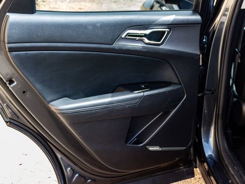 Used 2023 Kia Sportage SX Prestige image 23